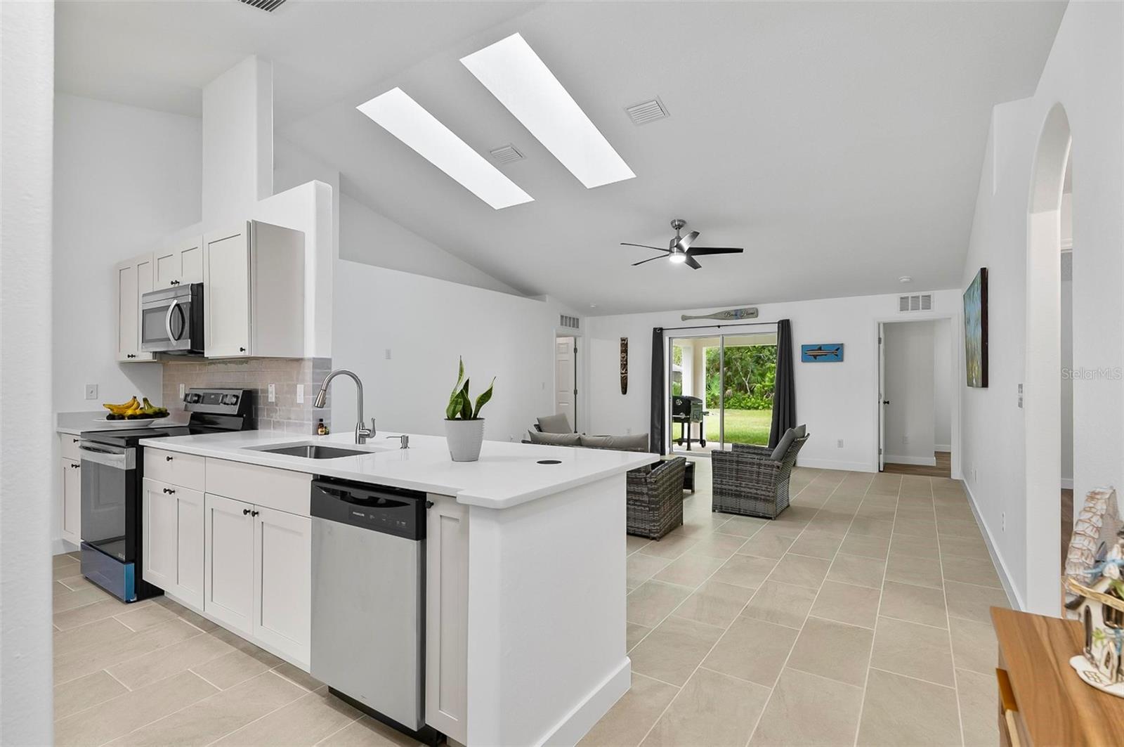 Image 15 of 67 For 64 Radcliffe Drive