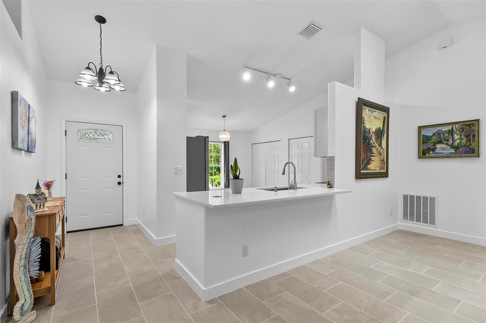 Image 16 of 67 For 64 Radcliffe Drive