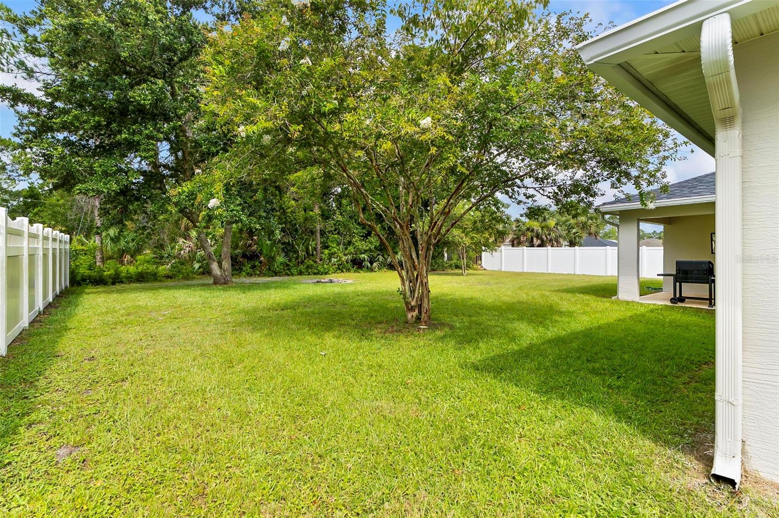 Image 41 of 67 For 64 Radcliffe Drive