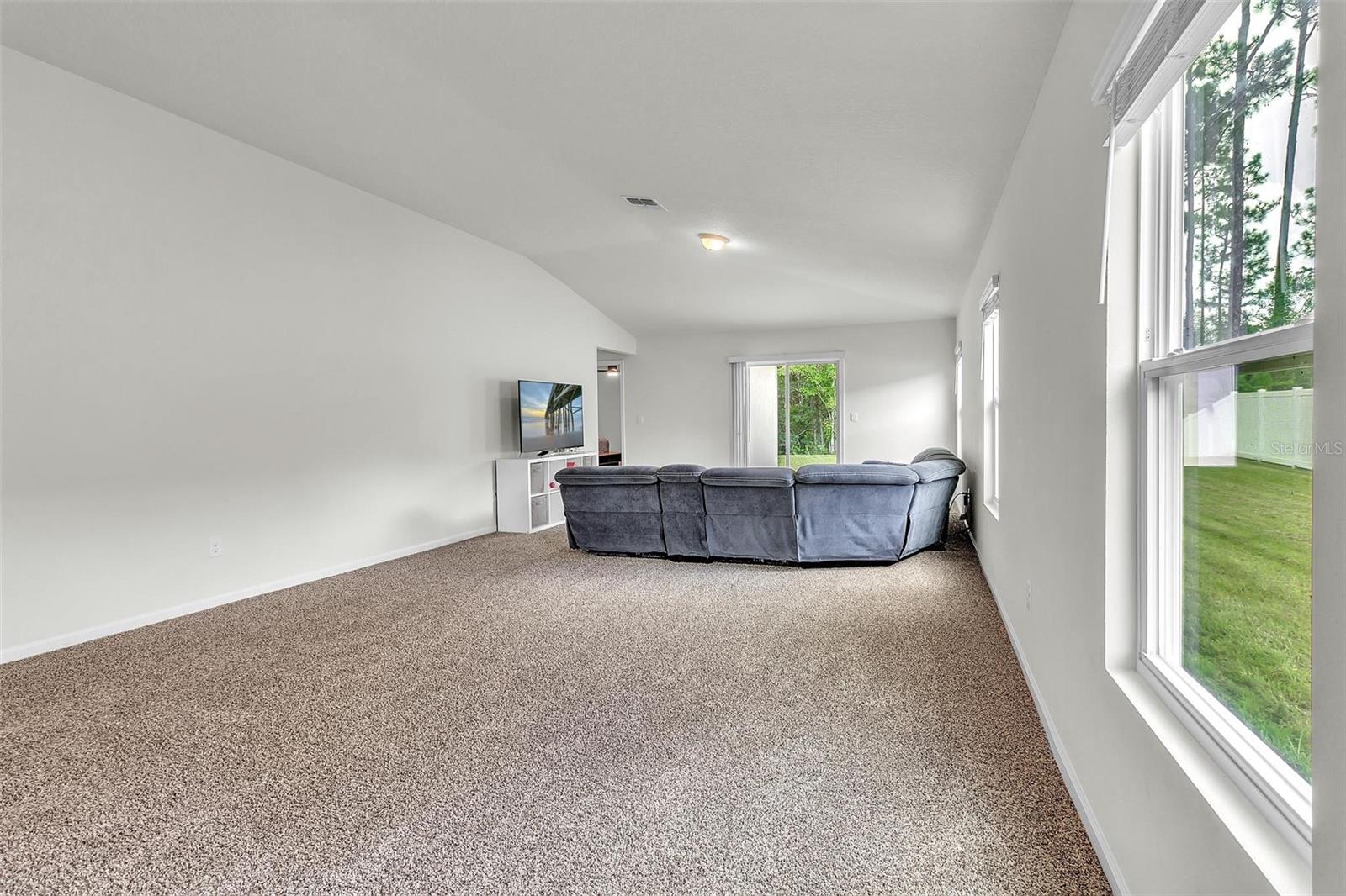 Image 10 of 38 For 44 Pinnacle Pl