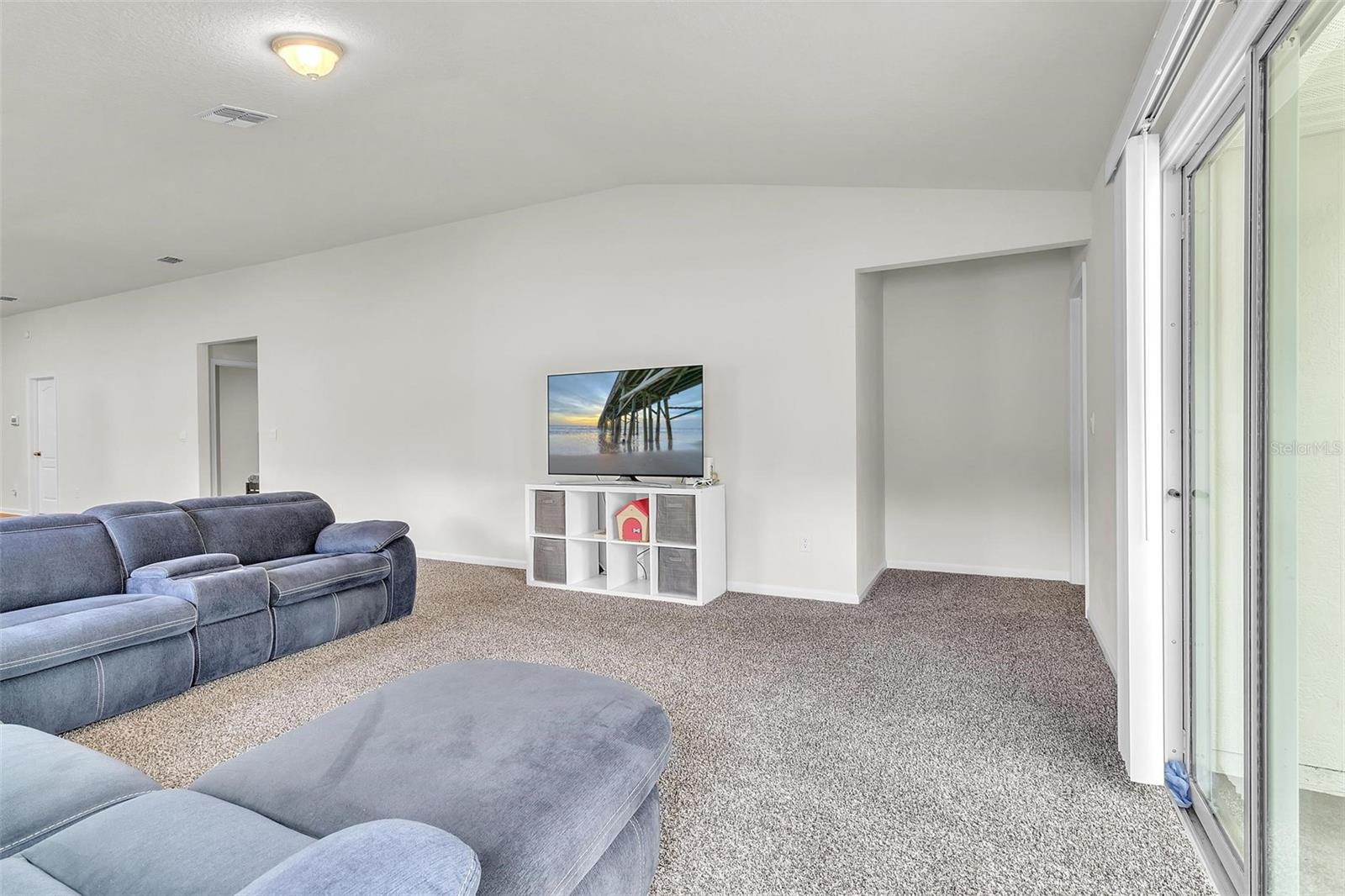 Image 12 of 38 For 44 Pinnacle Pl