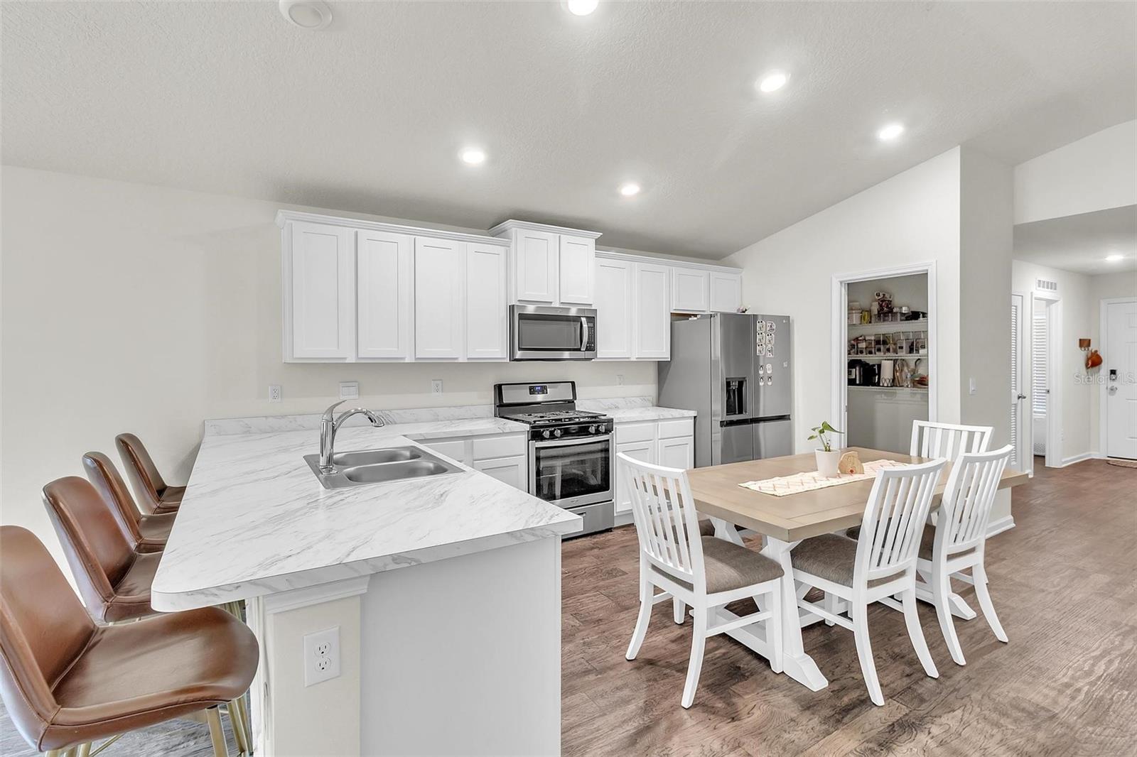 Image 6 of 38 For 44 Pinnacle Pl