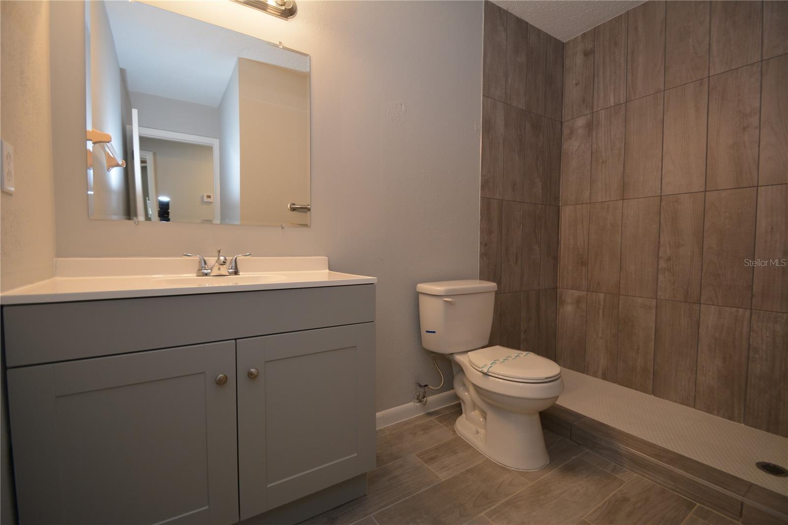 Image 19 of 26 For 107 Brunswick Lane A