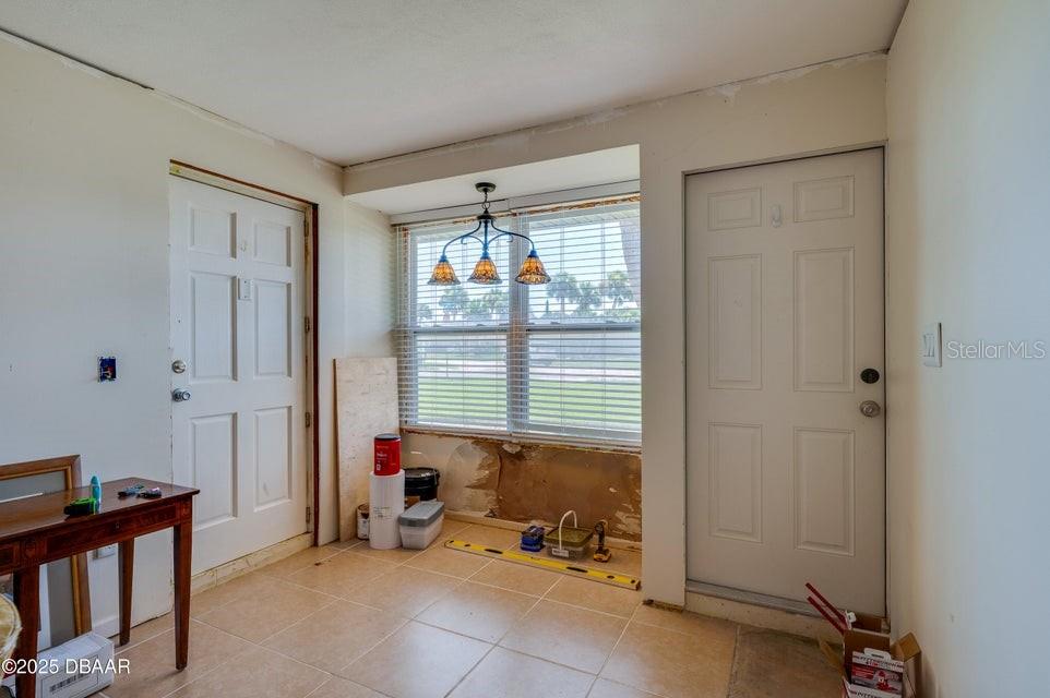 Image 3 of 44 For 15 Aqua Vista Drive