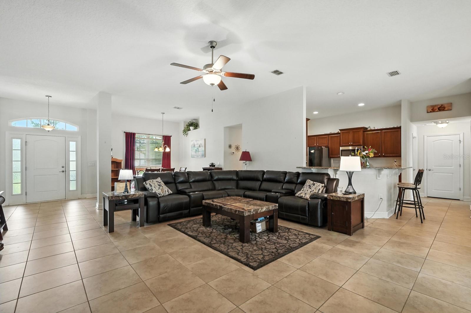 Image 10 of 41 For 8 Zorro Court