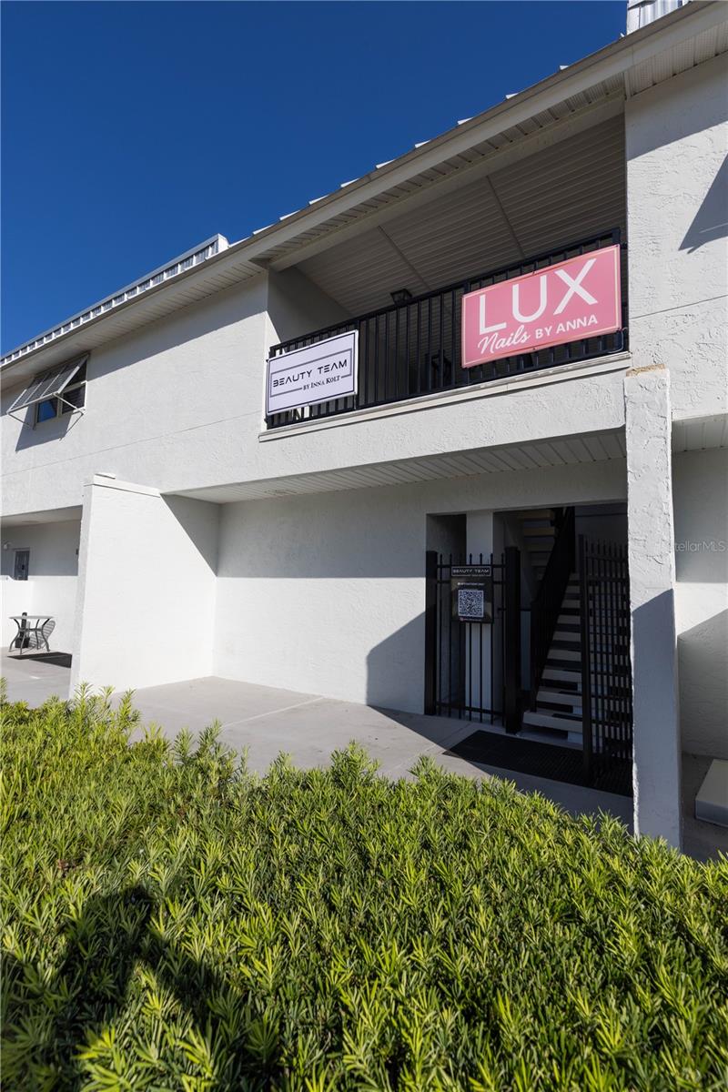 Image 9 of 10 For 1 Farraday Ln  2b