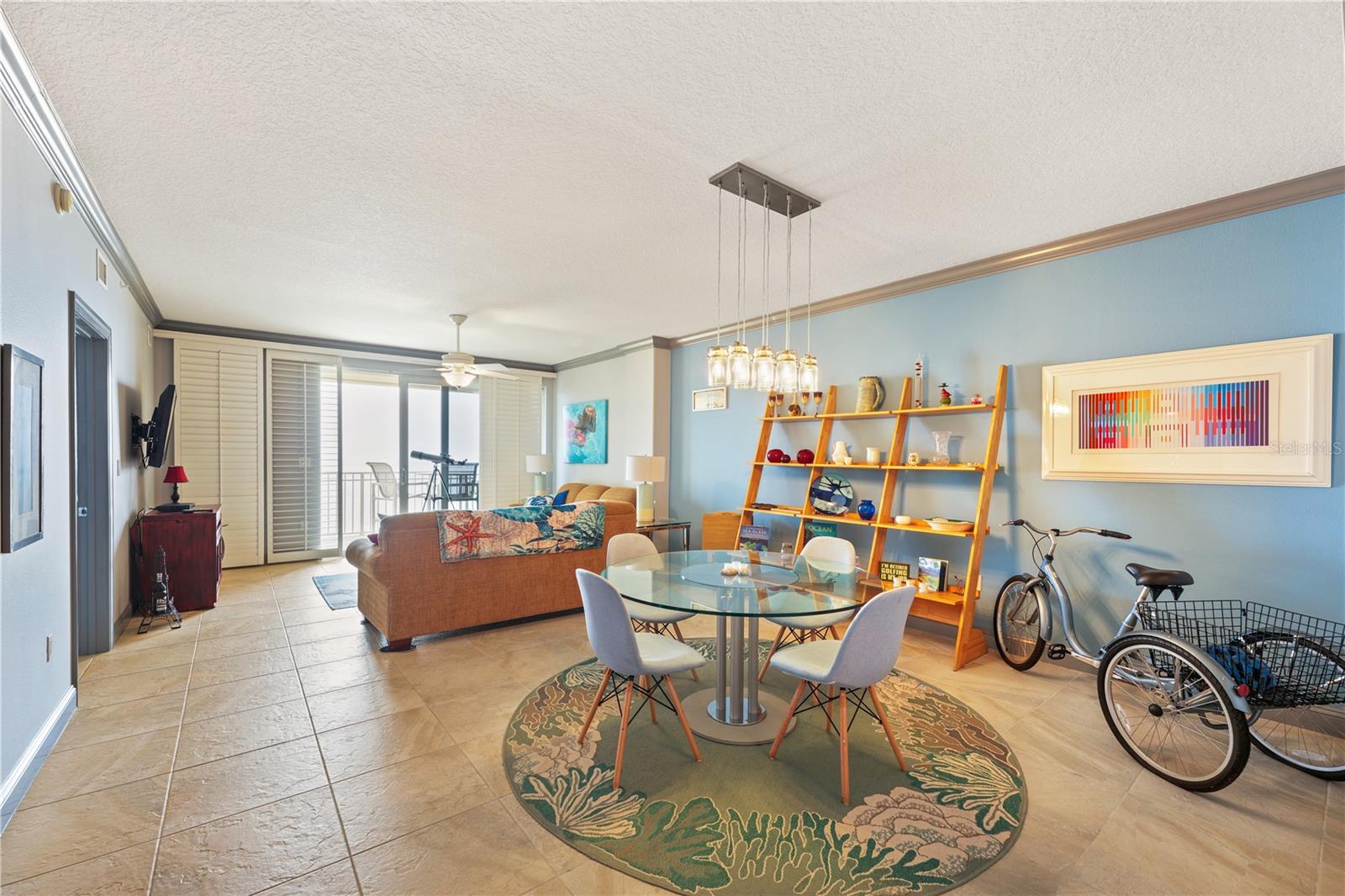 Image 15 of 77 For 60 Surfview Drive 706