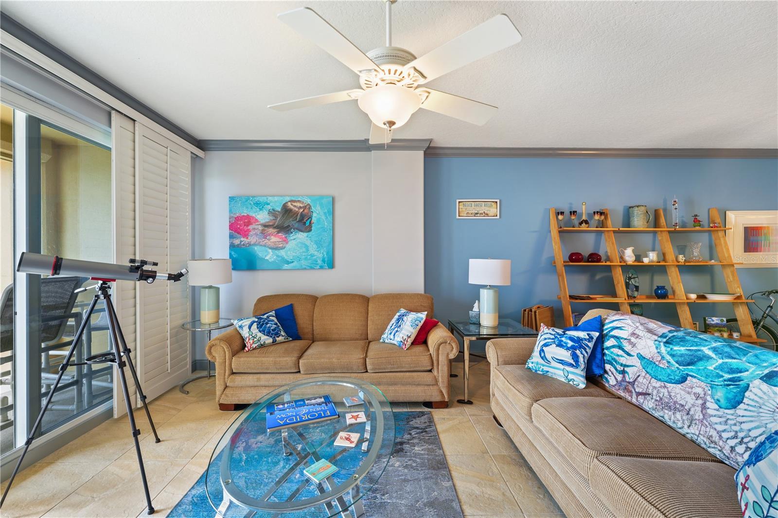 Image 16 of 77 For 60 Surfview Drive 706