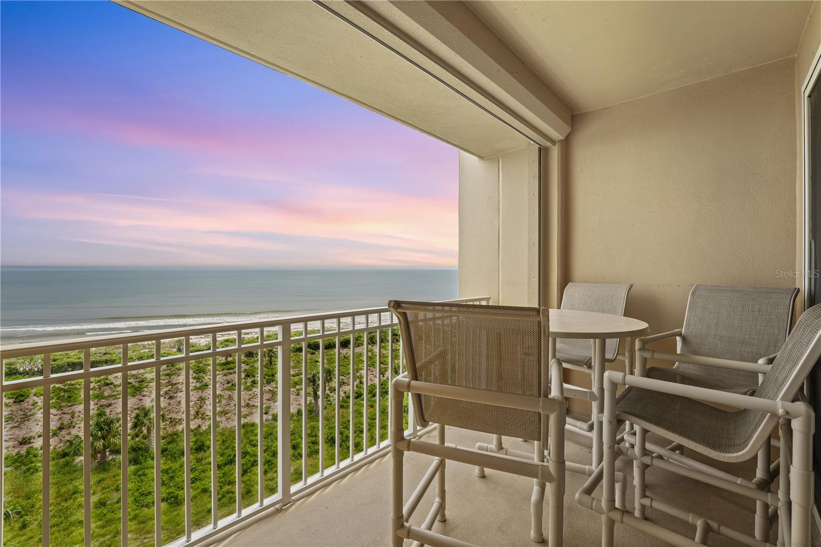 Image 33 of 77 For 60 Surfview Drive 706