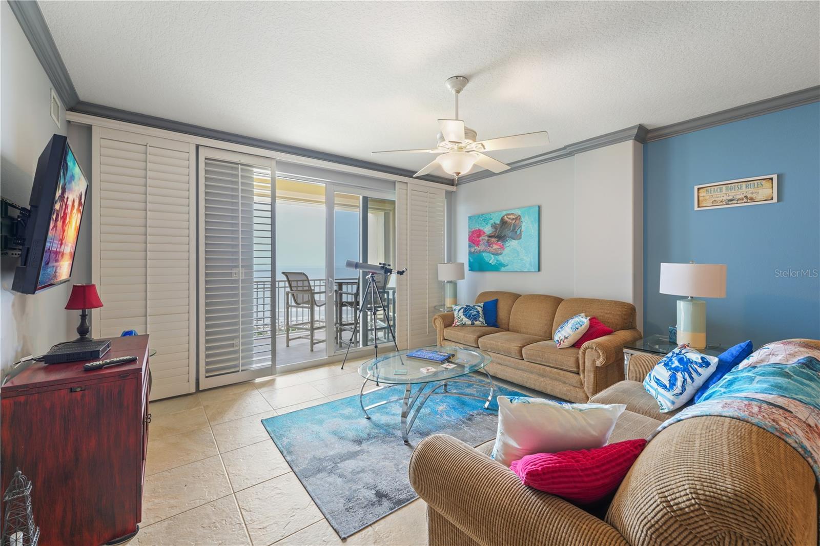 Image 6 of 77 For 60 Surfview Drive 706