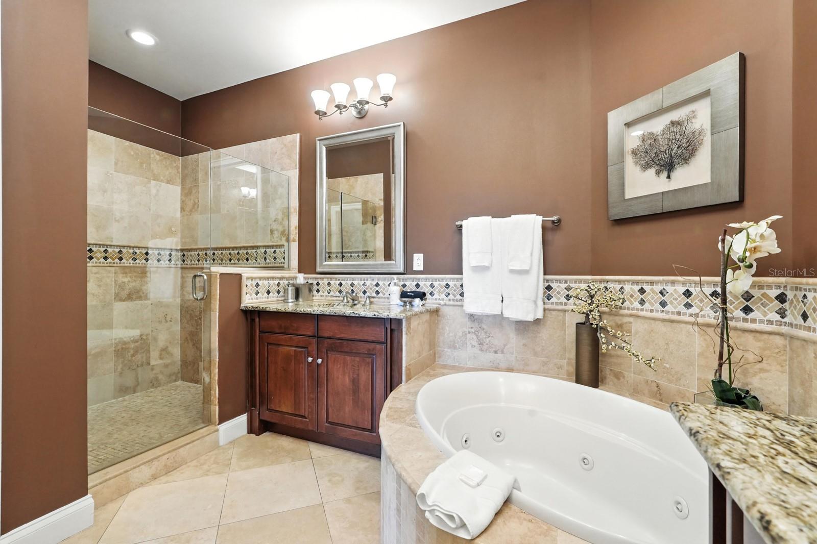 Image 23 of 67 For 200 Ocean Crest Drive 641