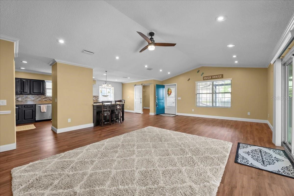 Image 21 of 57 For 164 Moonlite Drive