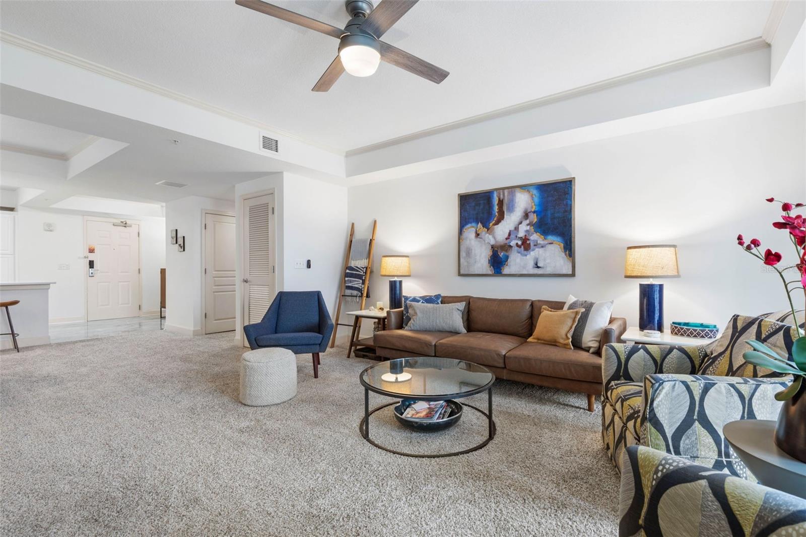 Image 11 of 76 For 200 Ocean Crest Drive 718