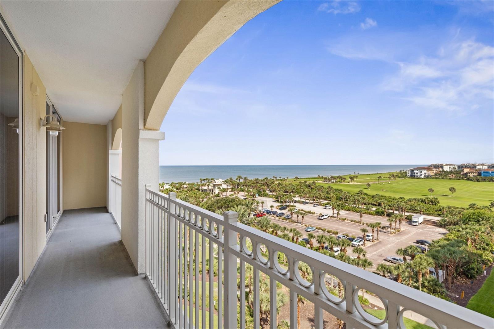 Image 18 of 76 For 200 Ocean Crest Drive 718