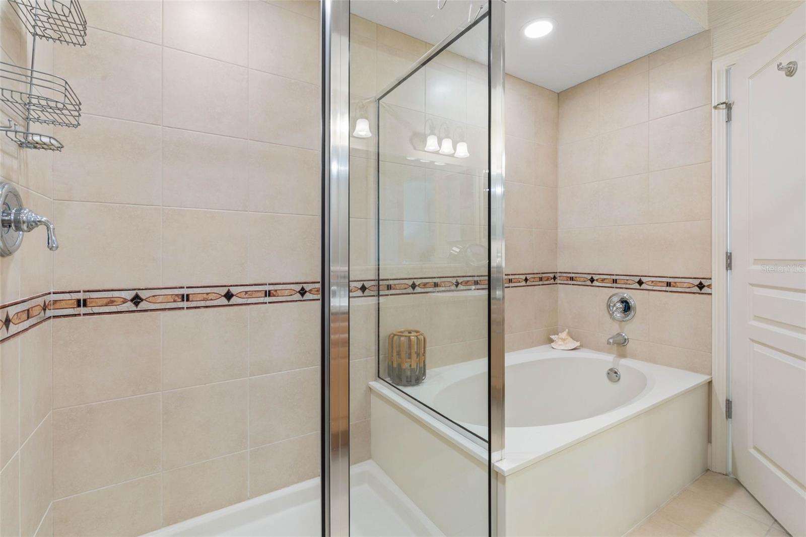 Image 37 of 76 For 200 Ocean Crest Drive 718