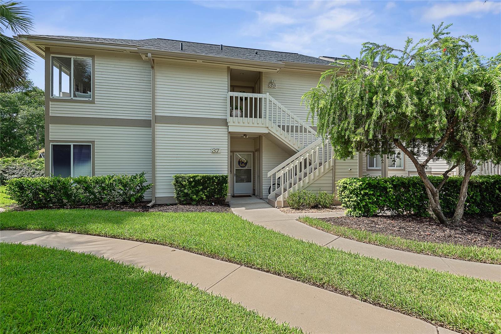Image 4 of 51 For 39 Magnolia Drive S