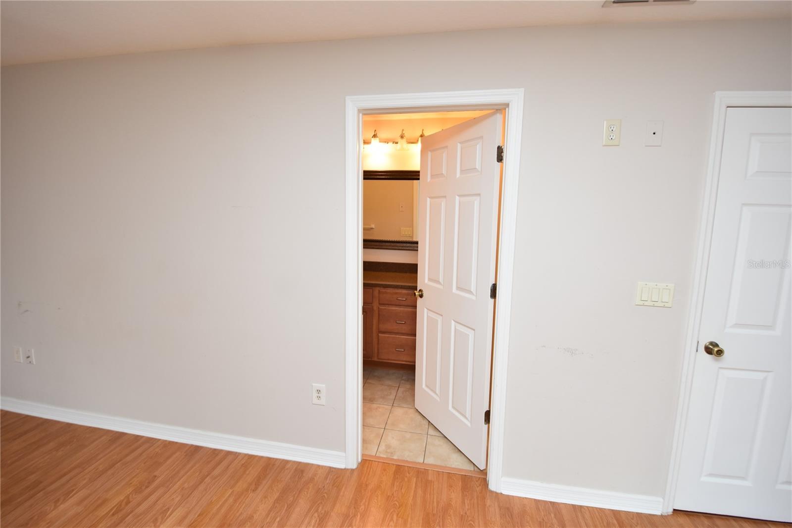 Image 25 of 35 For 31 Comanche Court