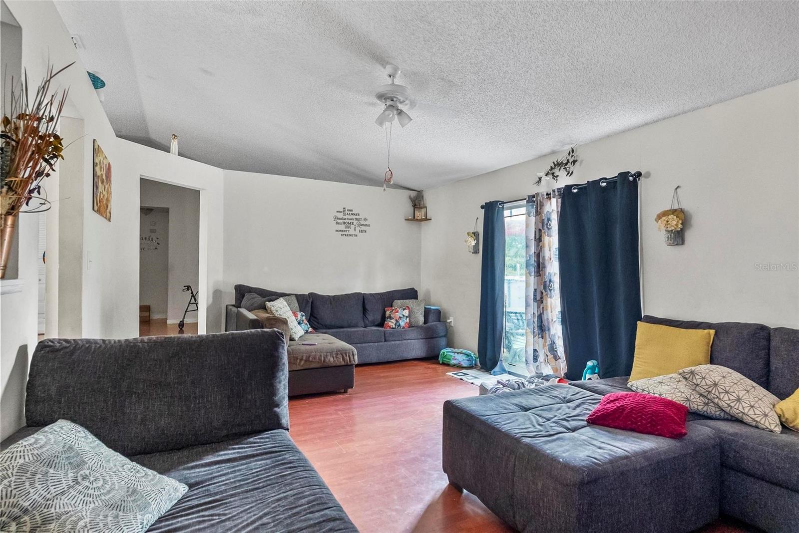 Image 8 of 28 For 3079 Pigeon Cove Street