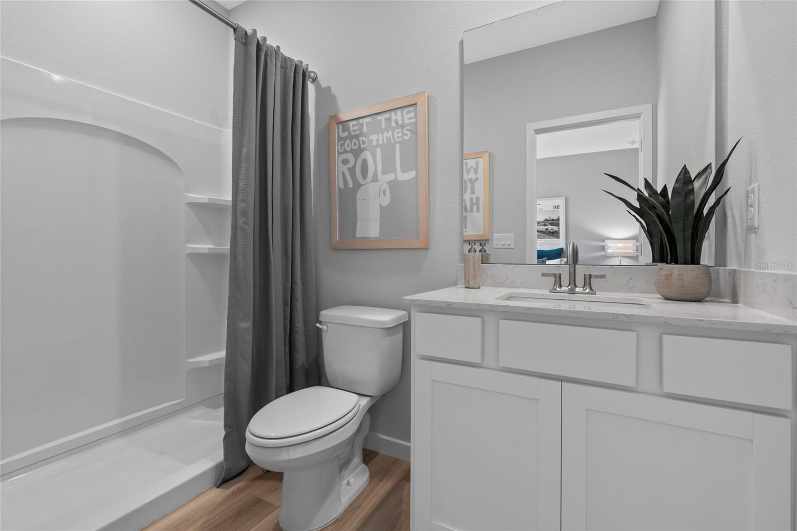 Image 11 of 21 For 33 Perseus Avenue