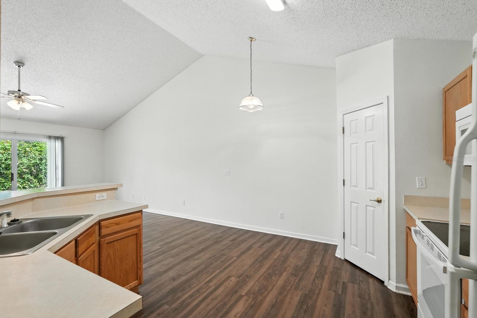 Image 10 of 40 For 70 Red Mill Drive A-b