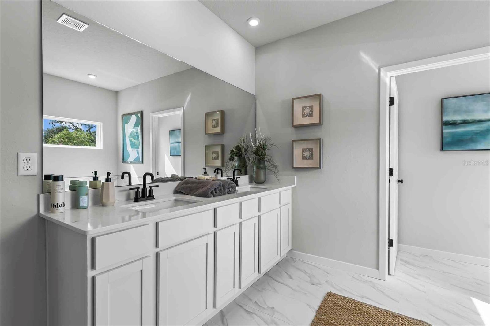 Image 31 of 35 For 9 Perseus Avenue