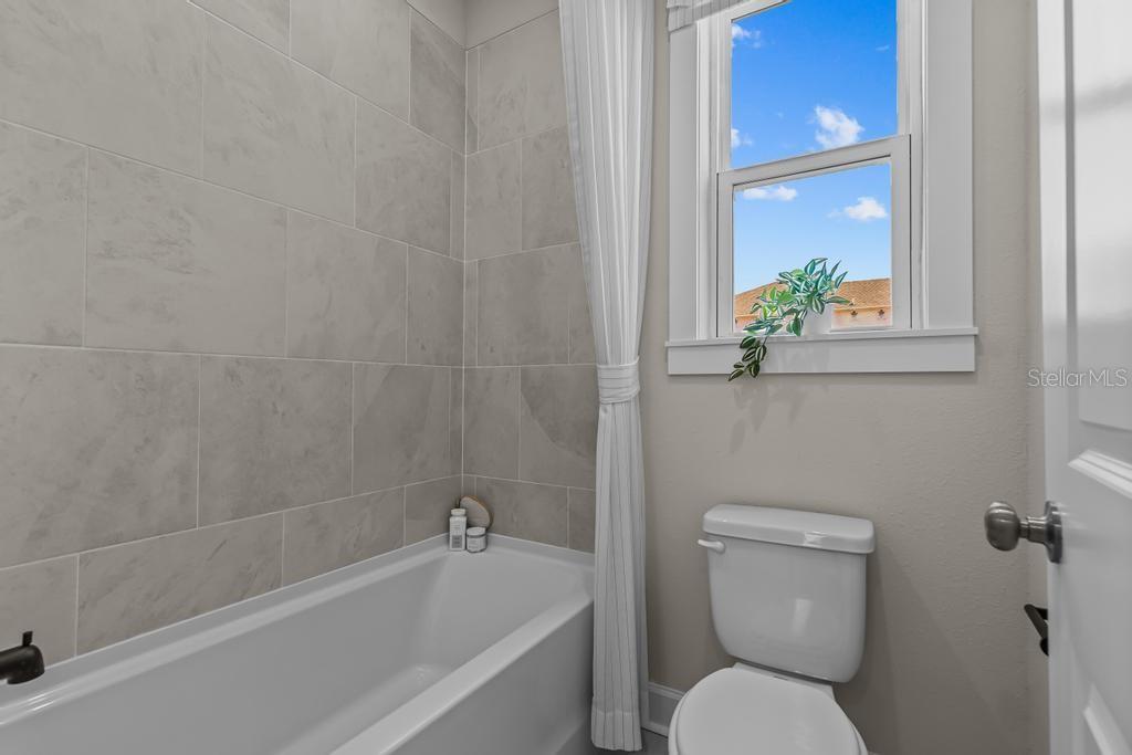 Image 10 of 51 For 60 Pegasus Road