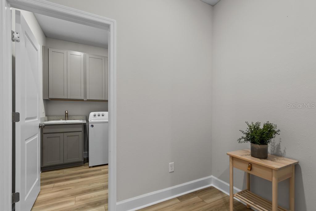 Image 17 of 51 For 60 Pegasus Road