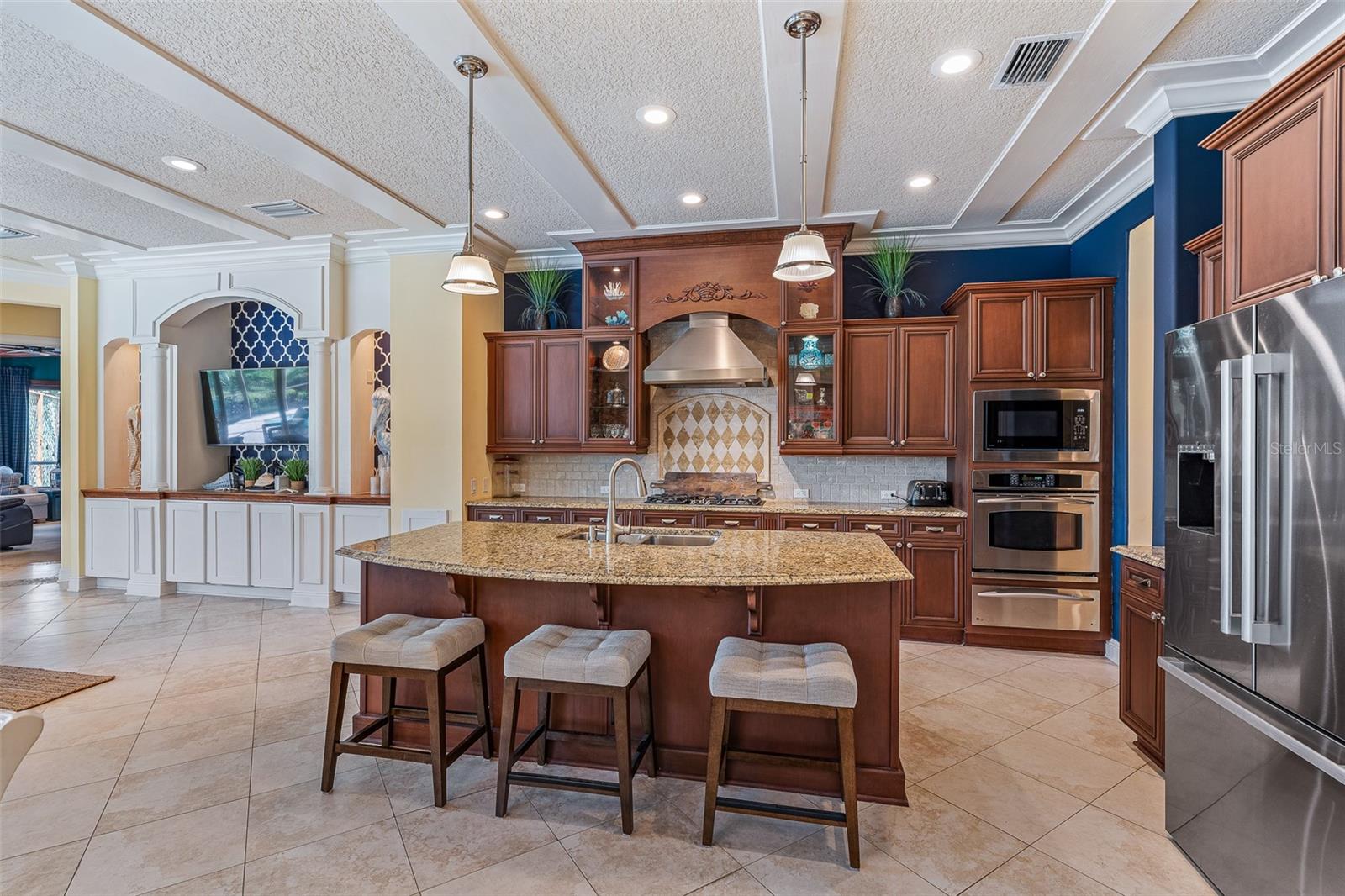 Image 10 of 51 For 2045 Crown Drive