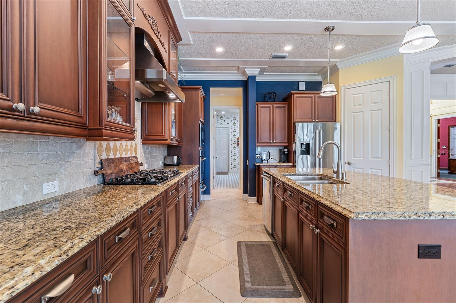 Image 12 of 51 For 2045 Crown Drive