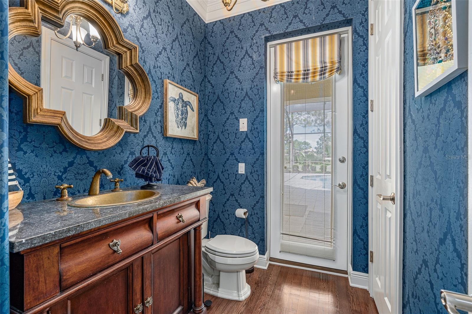Image 36 of 51 For 2045 Crown Drive