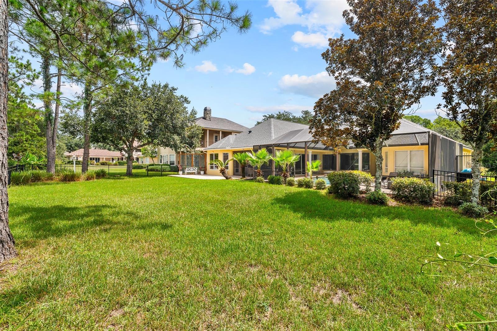 Image 45 of 51 For 2045 Crown Drive