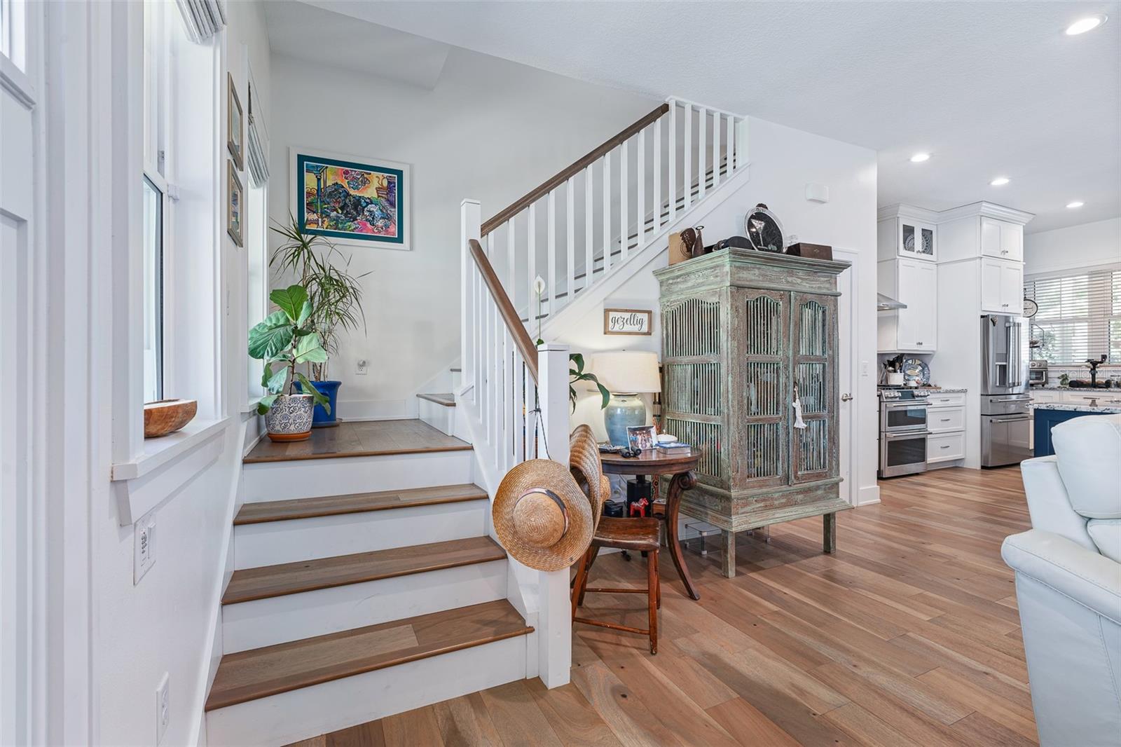 Listing photo id 23 for 1318 Riverside Drive