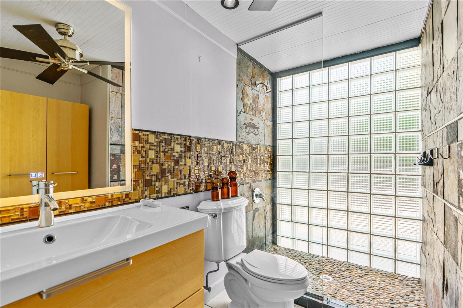 Image 36 of 78 For 4026 Cardinal Boulevard