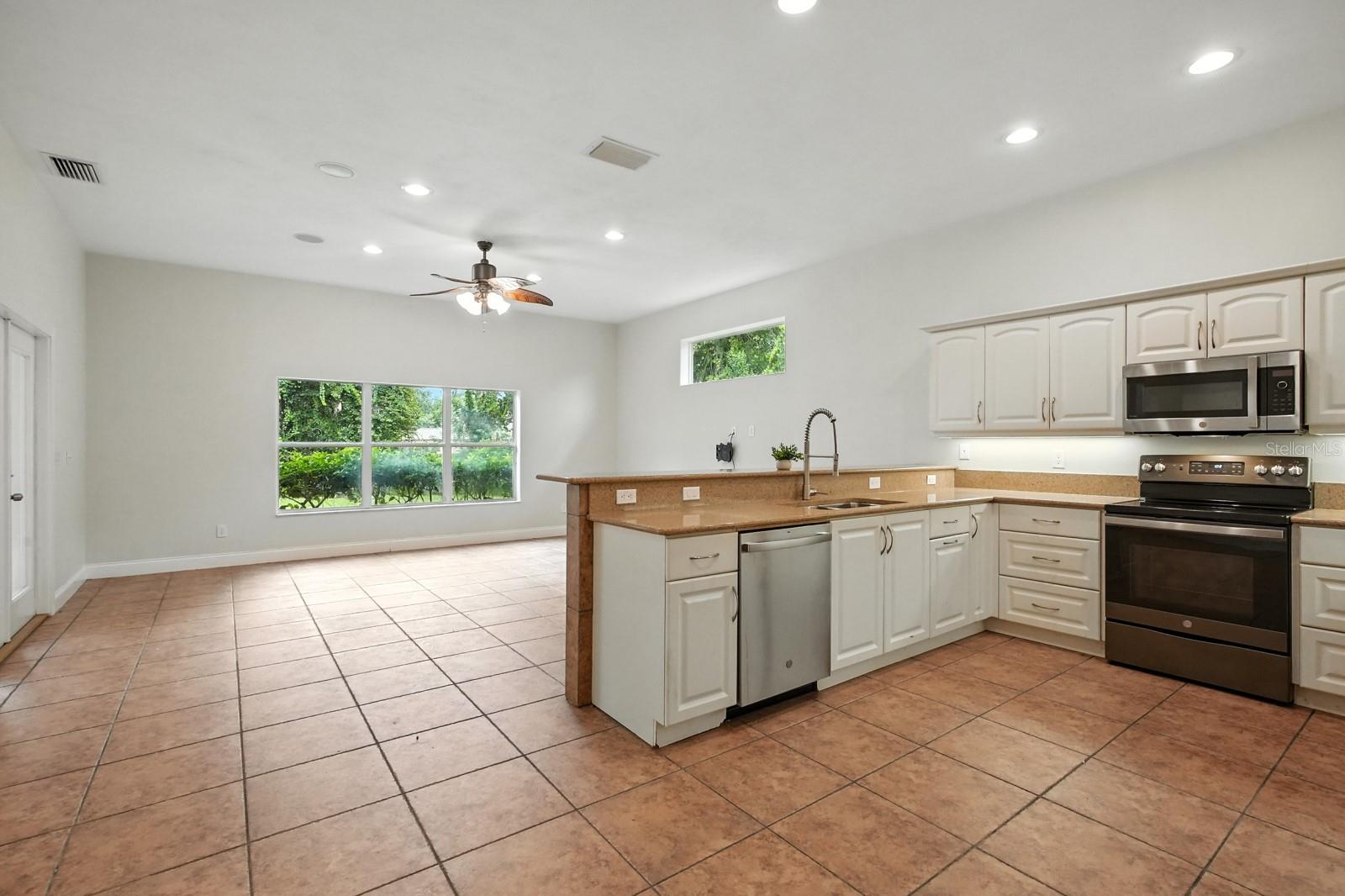 Image 17 of 51 For 7 Old Mcduffie Circle