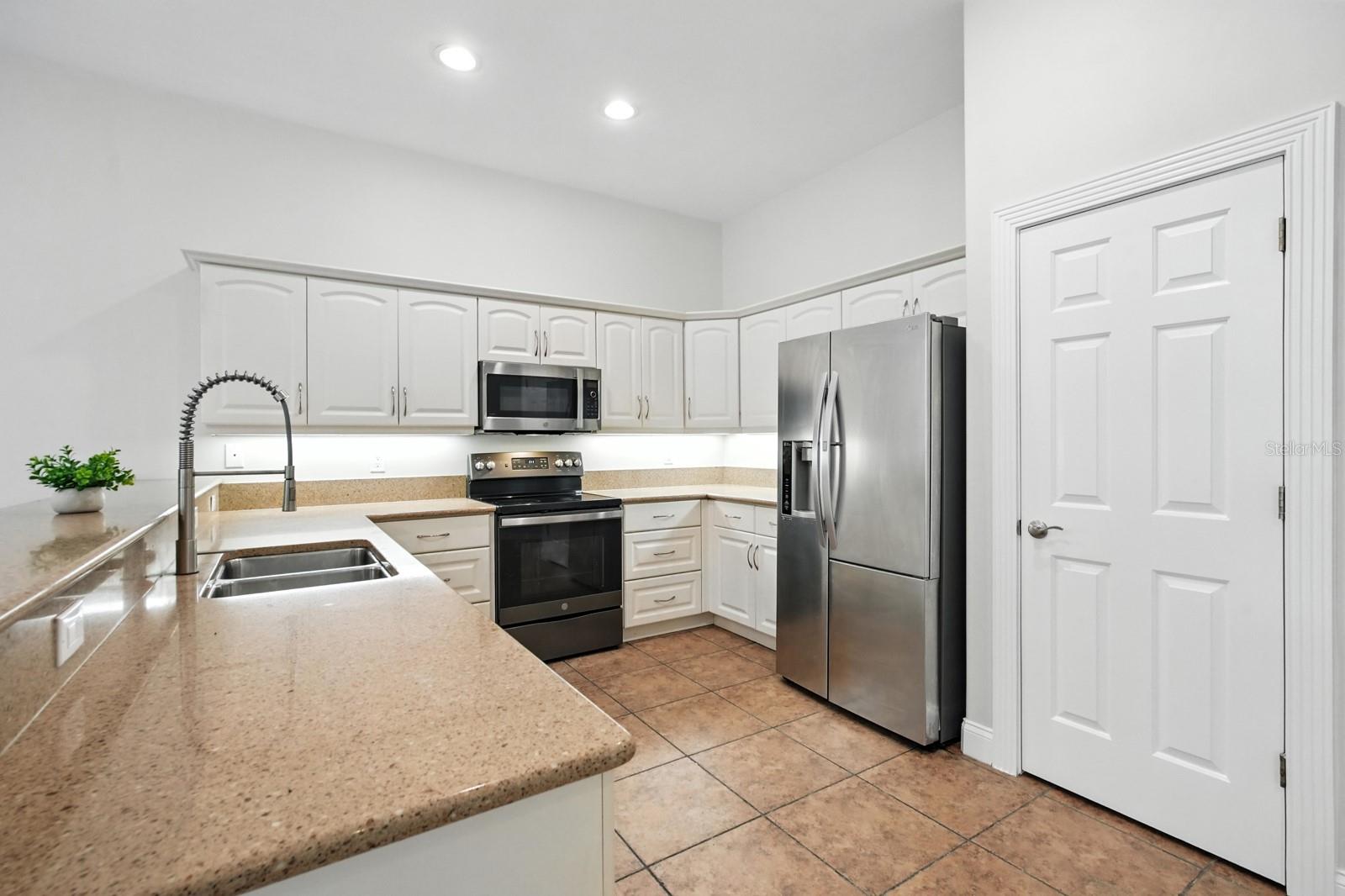 Image 24 of 51 For 7 Old Mcduffie Circle