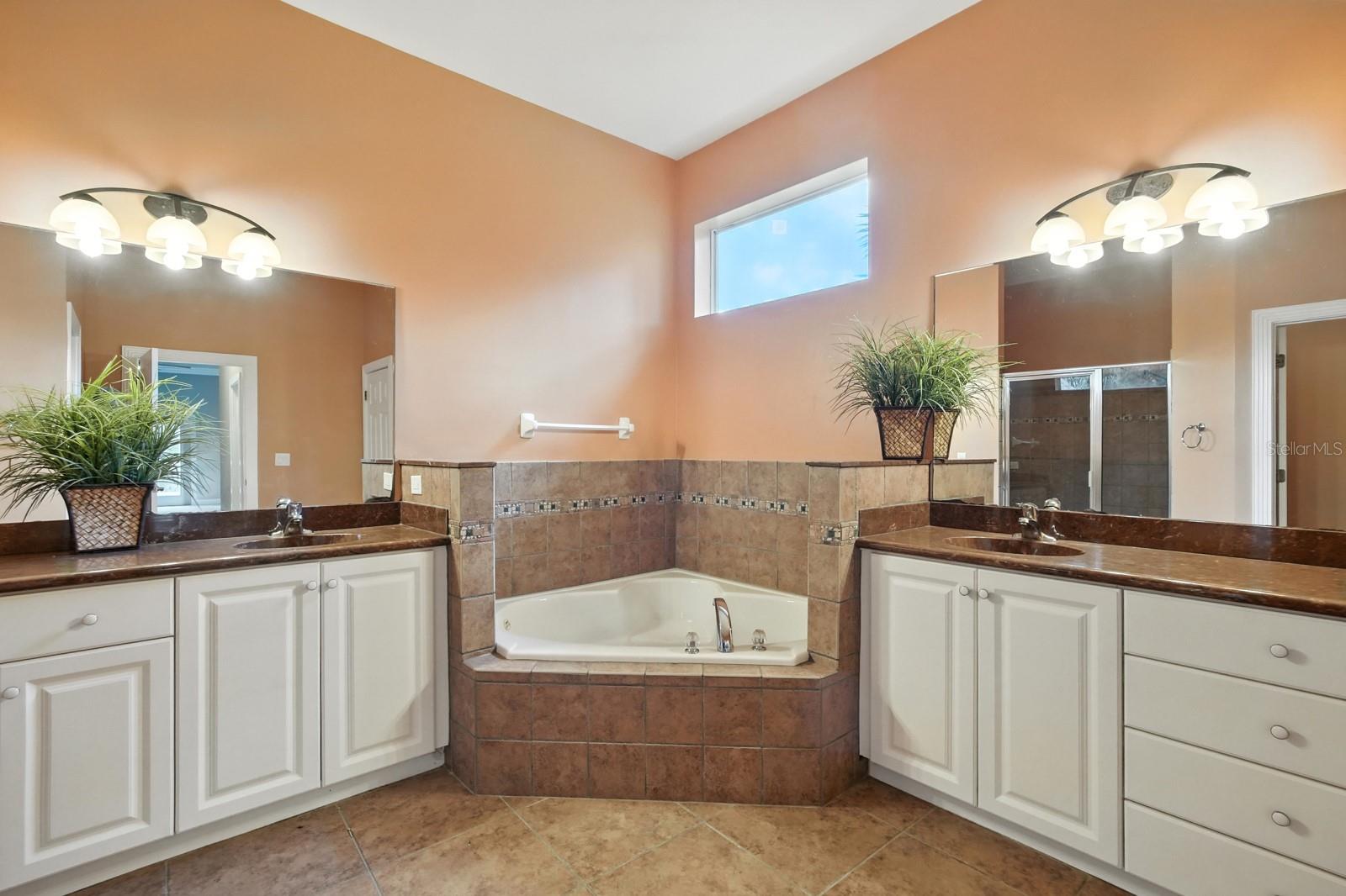 Image 36 of 51 For 7 Old Mcduffie Circle