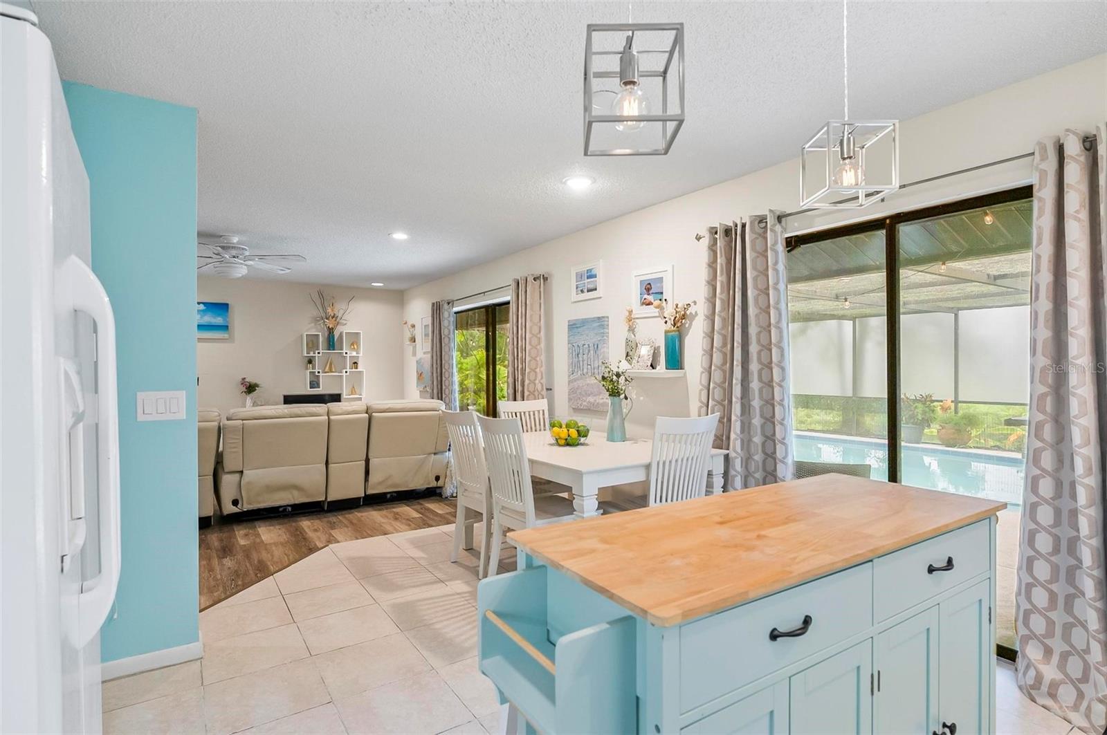 Image 11 of 40 For 230 Beechwood Lane