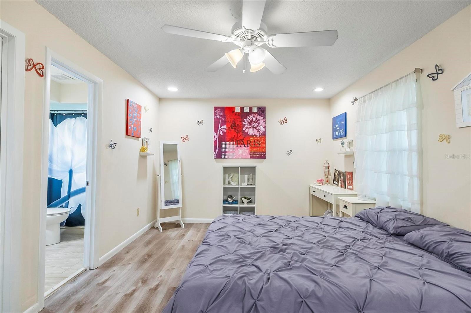 Image 16 of 40 For 230 Beechwood Lane