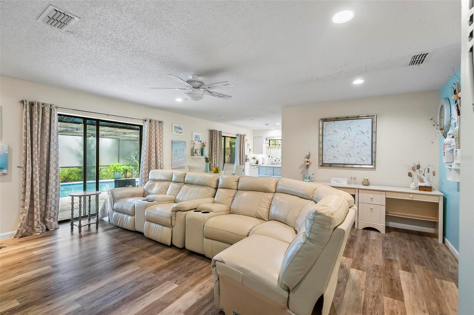Image 5 of 40 For 230 Beechwood Lane