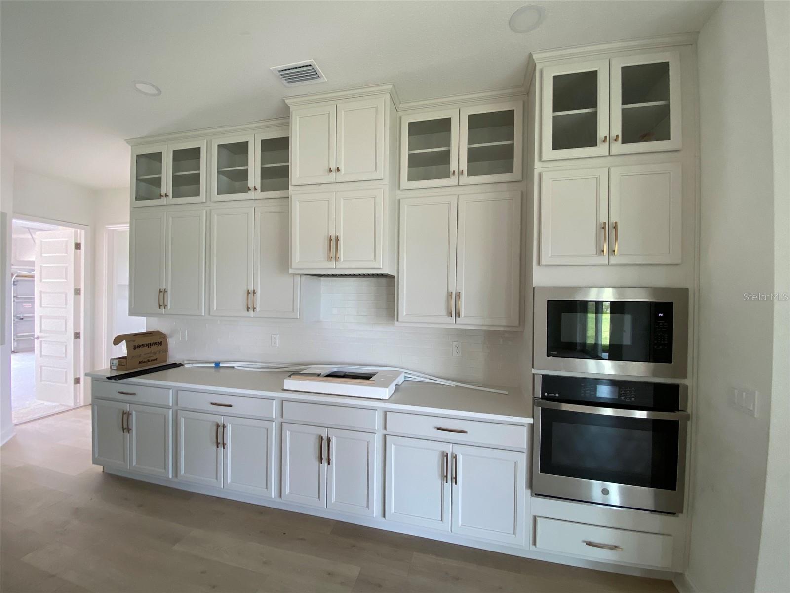 Image 16 of 19 For 958 Megano Boulevard