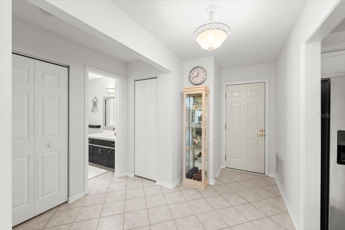 Image 12 of 63 For 124 Kingbird Circle 2040