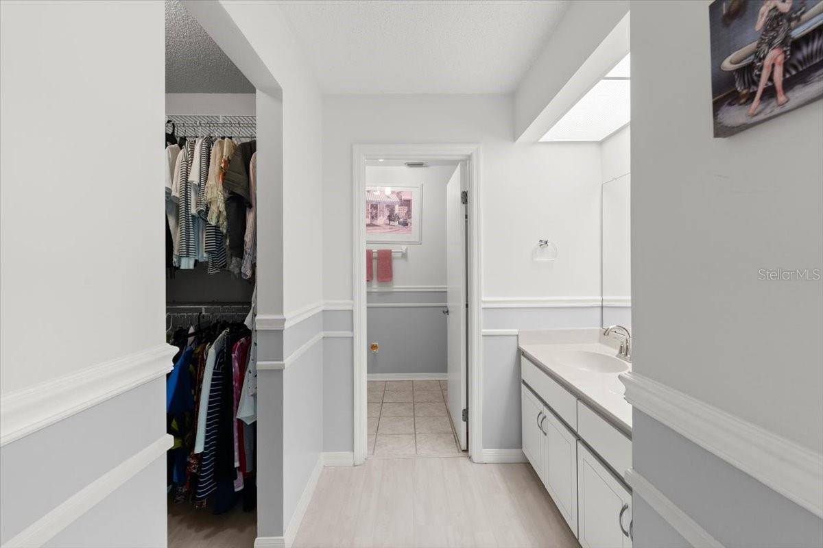 Image 16 of 63 For 124 Kingbird Circle 2040