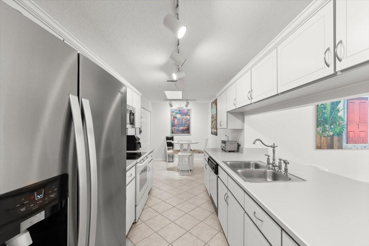 Image 58 of 63 For 124 Kingbird Circle 2040