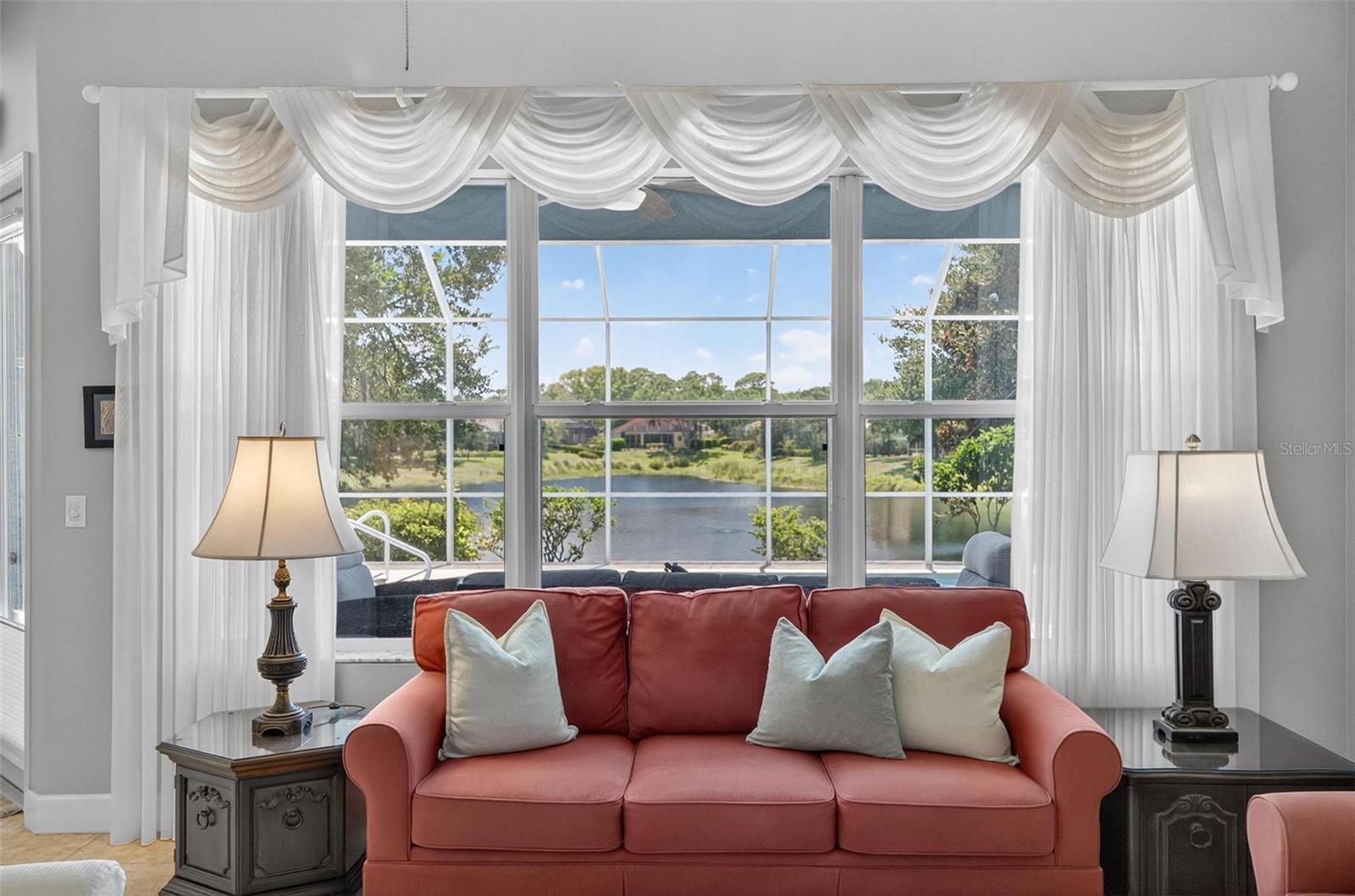 Image 22 of 46 For 8 Hidden Lake Way