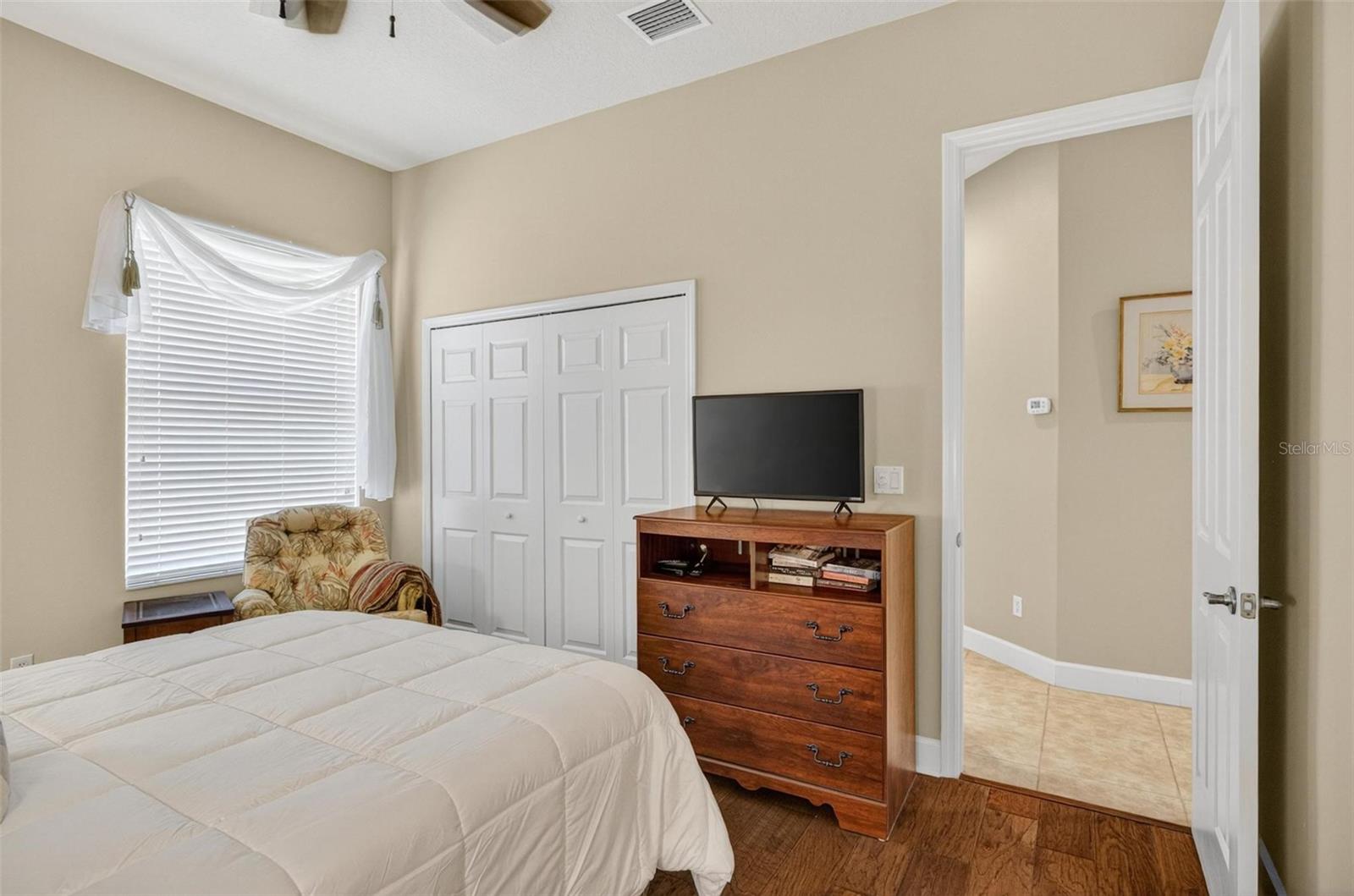 Image 36 of 46 For 8 Hidden Lake Way