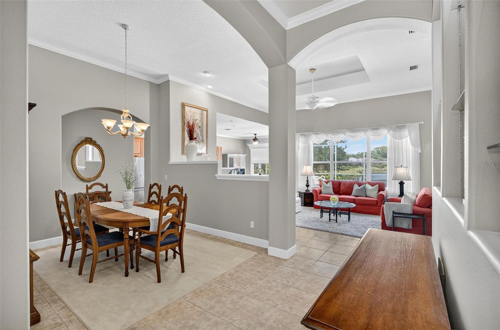 Image 4 of 46 For 8 Hidden Lake Way