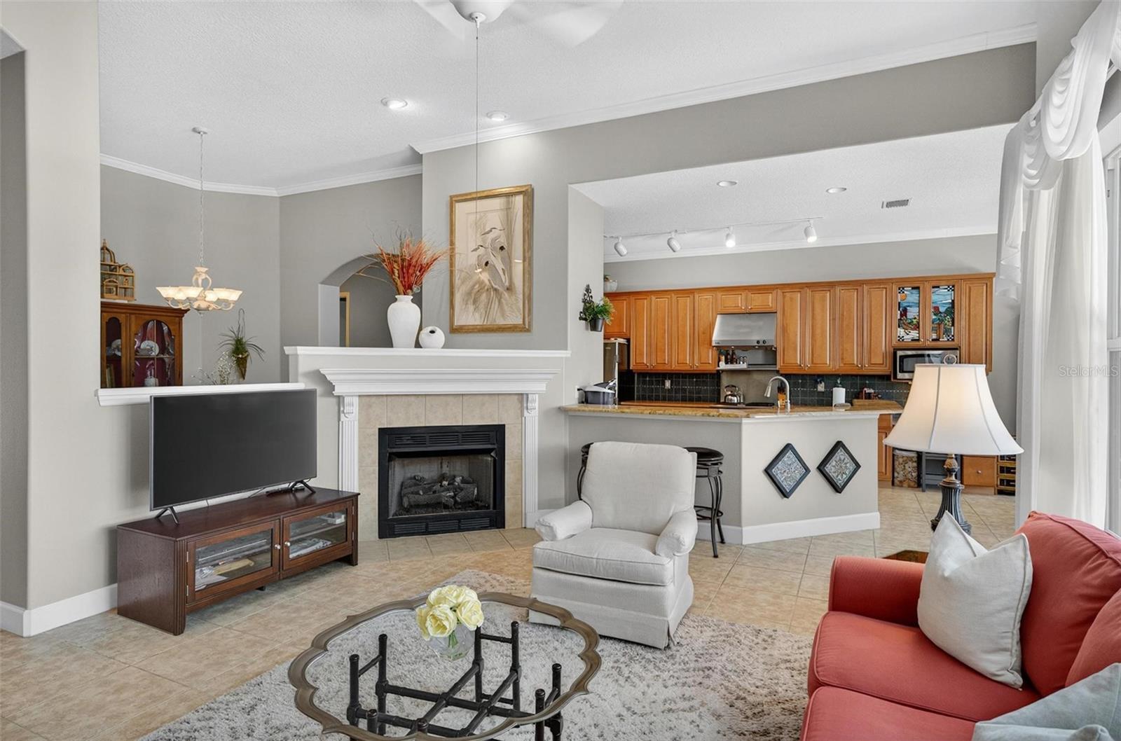 Image 8 of 46 For 8 Hidden Lake Way