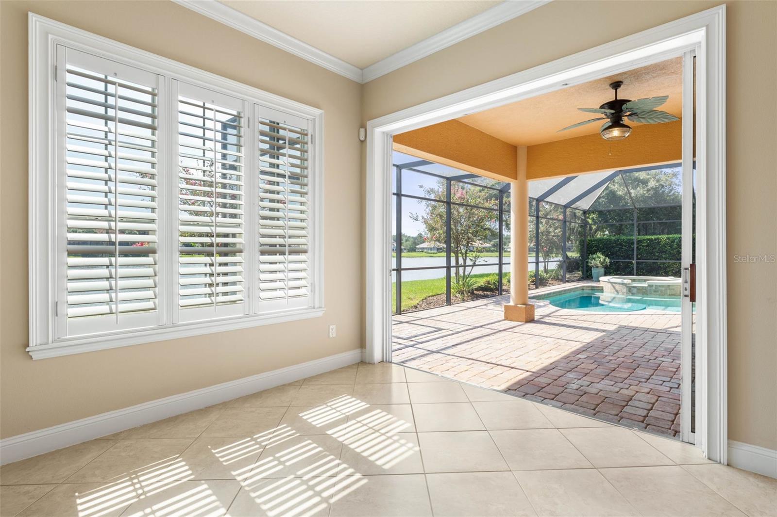 Image 15 of 100 For 30 Oak View Circle E