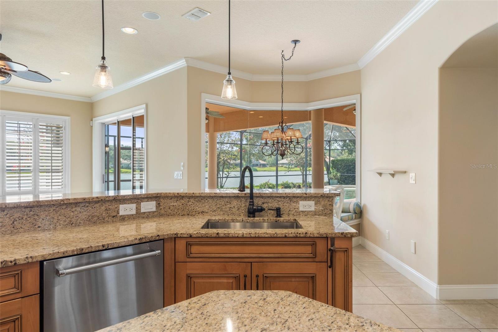 Image 23 of 100 For 30 Oak View Circle E
