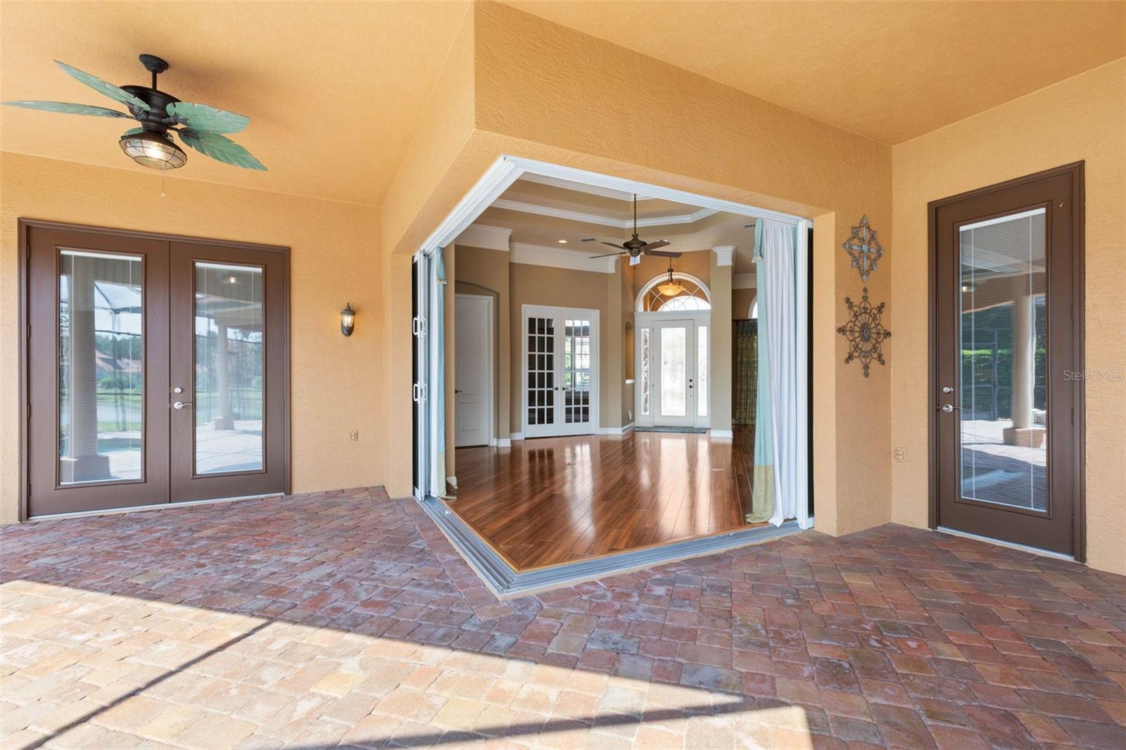 Image 25 of 100 For 30 Oak View Circle E